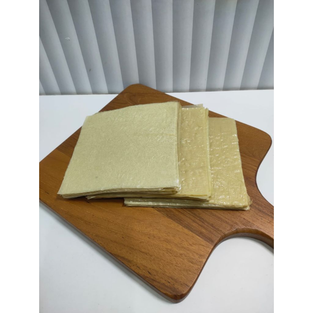 

kulit tahu / kembang tahu 12x12 , 10x10 50pcs