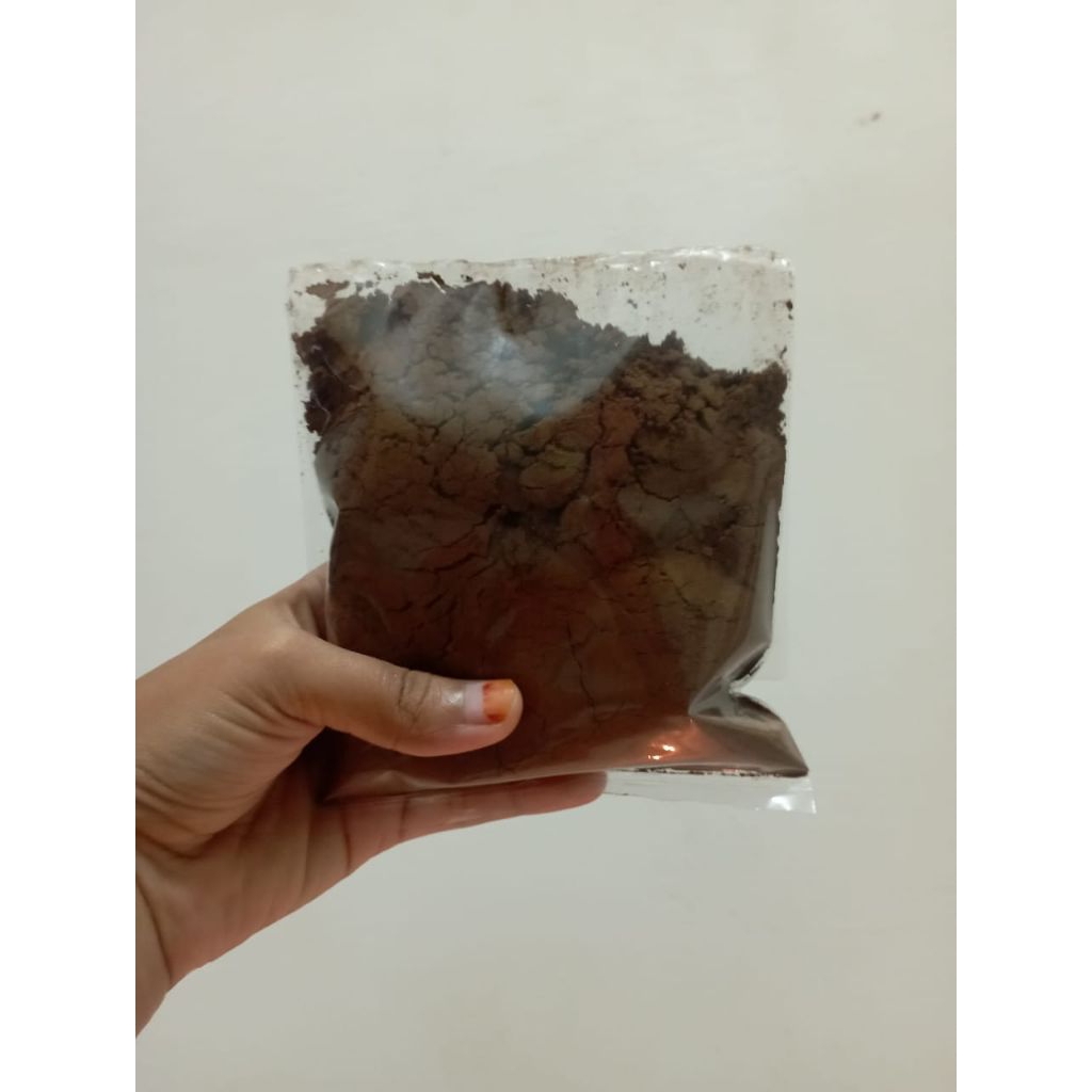 

bubuk kopi hitam asli berat 100 gram , kopi sangrai