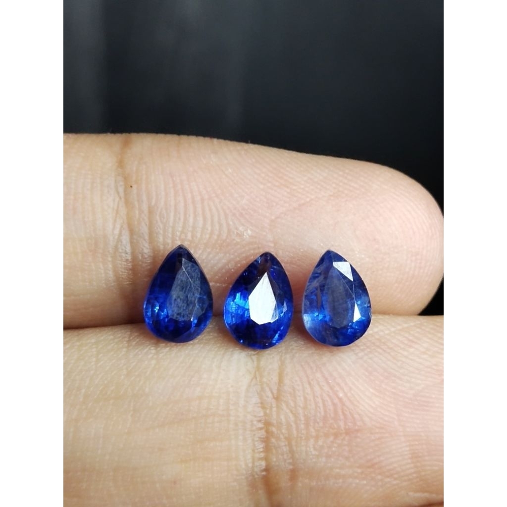Natural Blue Sapphire Australia 7 x 5 mm Kyanite Royal Blue Biru Pear Cutting Srilanka Super NTD