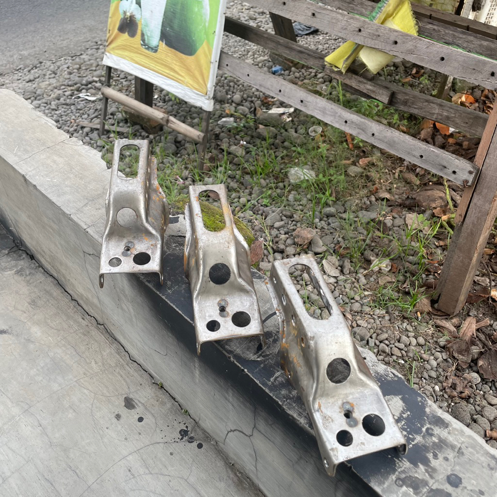 Pangkon mesin TLR detail Original