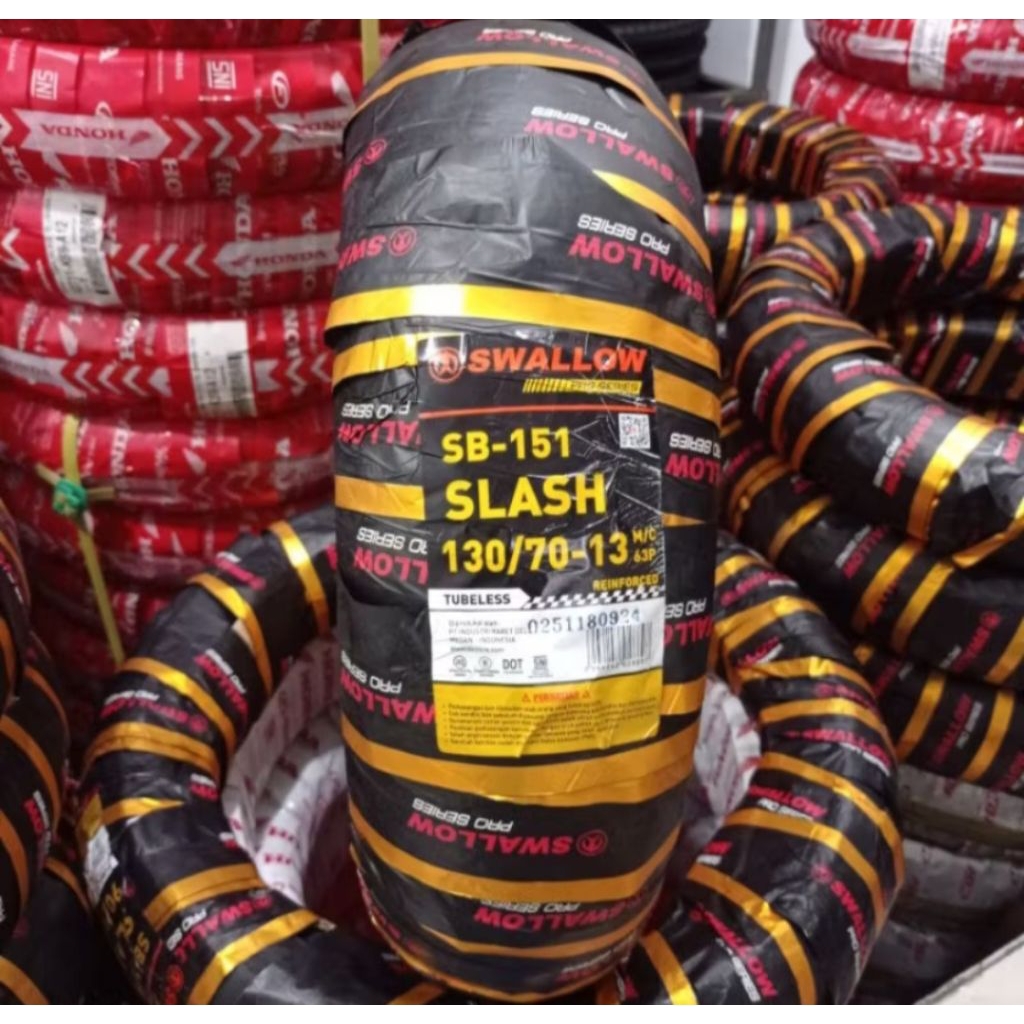 BAN SWALLOW SLASH 130/70-13 TUBLES/BAN BELAKANG PCX160/BAN LUAR BELAKANG NEW NMAX/BAN SOFT COMPOND S