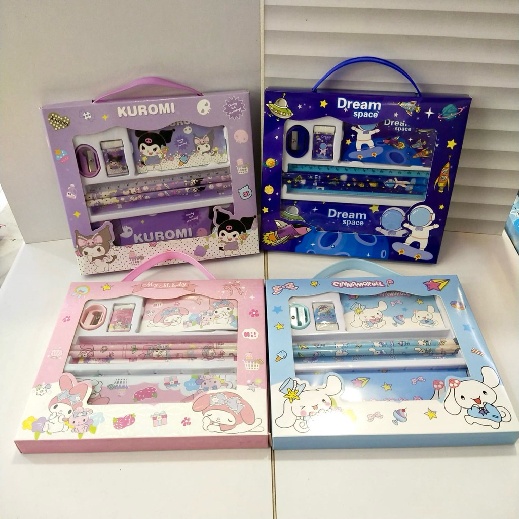 

PAKET SET ALAT TULIS 6in1 8002 MOTIF KUROMI CINNAMOROLL MELODY//SOUVENIR ULANG TAHUN