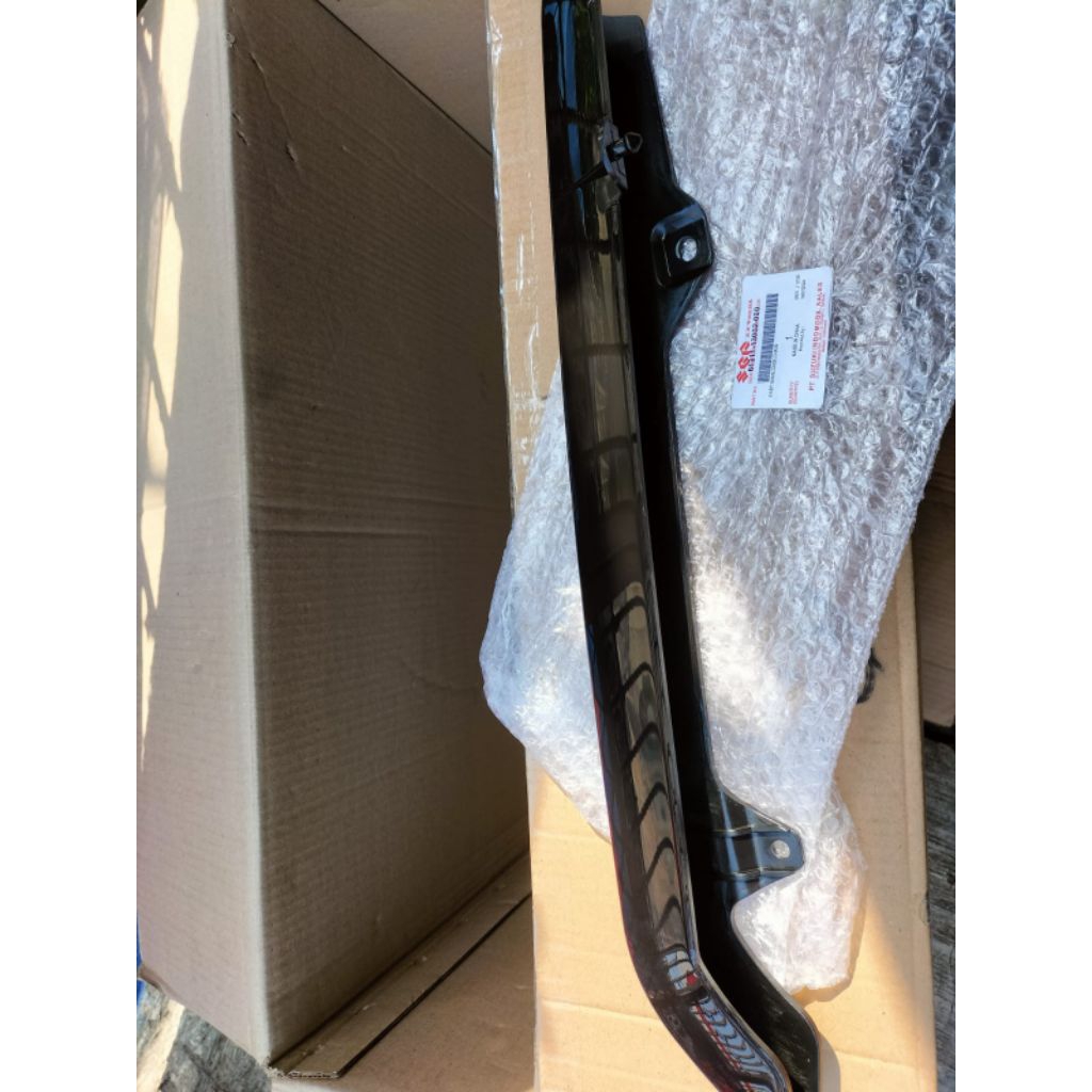 Cover tutup rantai Suzuki Thunder 125 original SGP