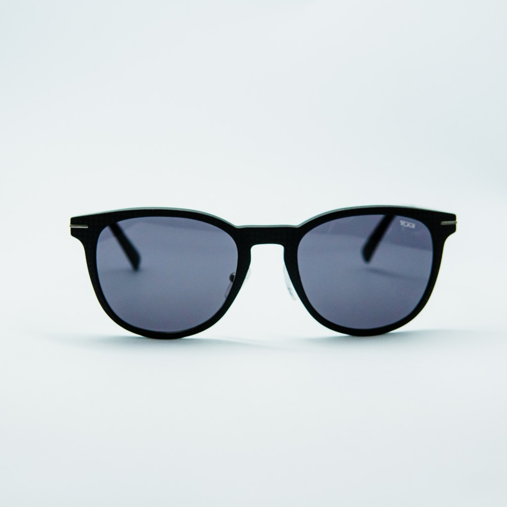KACAMATA HITAM UV PROTECTION KOTAK CARBON FIBER TUMI STU010