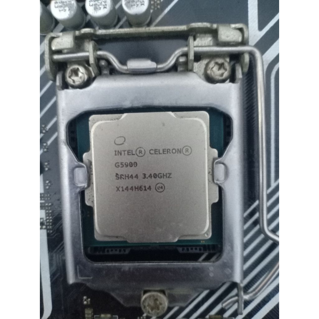 Intel Celeron G5900 Gen 10 LGA 1200 BUKAN G6400 G6500