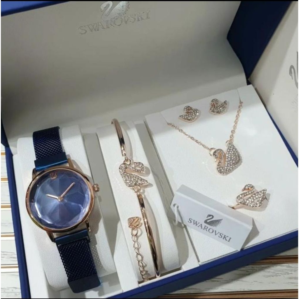 Jam Tangan Swarovski Wanita ( Second Like New )