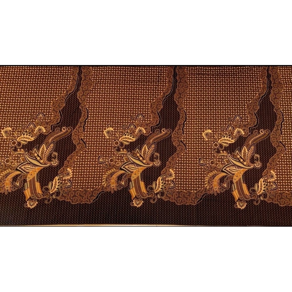 Kain meteran Batik Danar Hadi Solo
