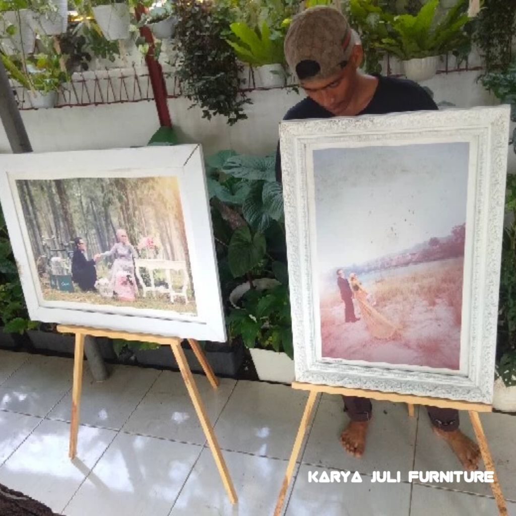 

Stand Foto Kayu / Standing Foto Kanvas / Tripod Frame Kayu Bingkai Kayu