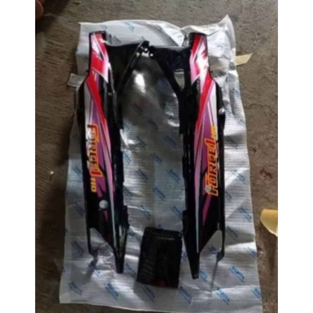 cover body belakang motor Yamaha Fiz Force one Force1 cripton sigma Warna HITAM Set striping