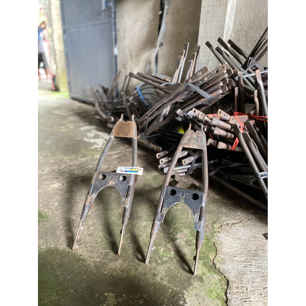 RANGKA BELAKANG MJS ORIGINAL 100% NGANJUK RANGKA BELAKANG CB GL100 MJS ORIGINAL NGANJUK