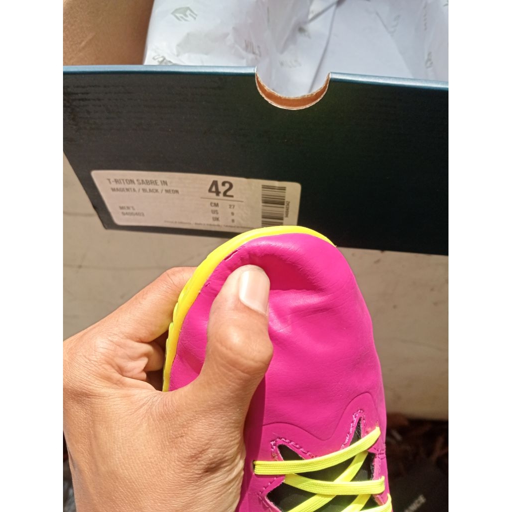 BEST DEALS SEPATU FUTSAL MILLS TRITON SABRE IN ORIGINAL