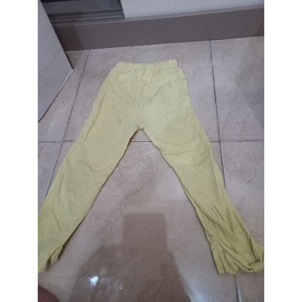 PRELOVED CELANA BANI BATUTA