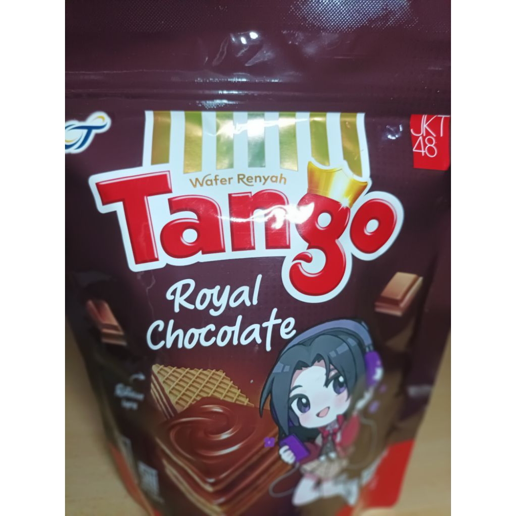 

wafer tango royal chocolate wafer coklat JKT 48 pouch 99 g