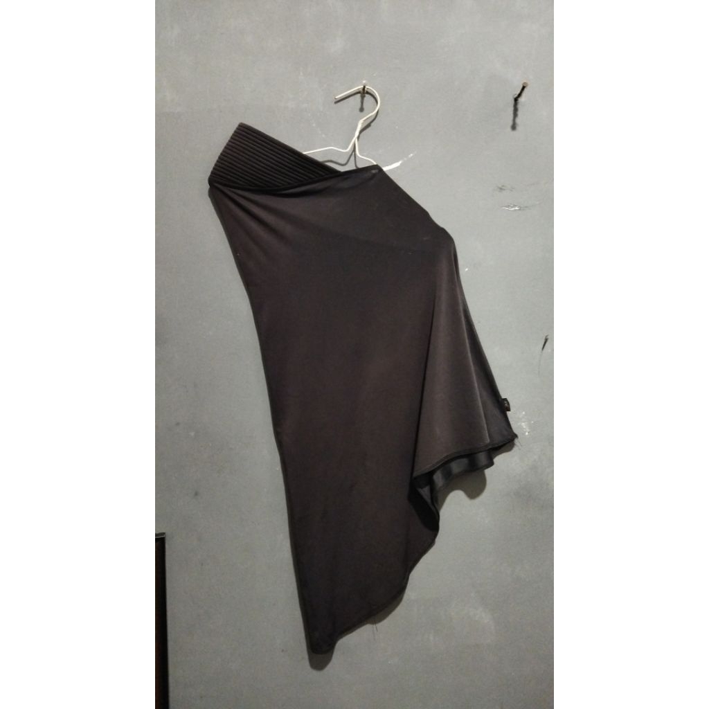 bergo hitam