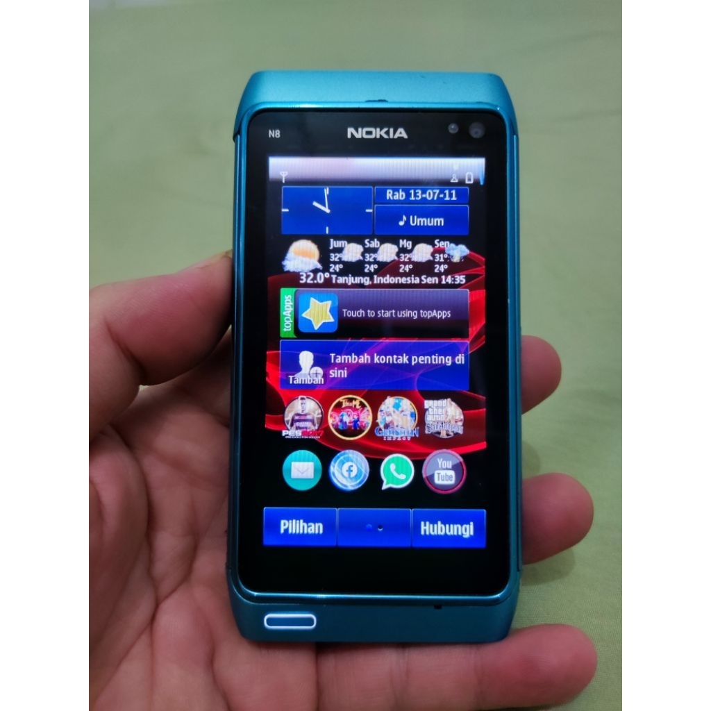 Nokia N8 Bahan