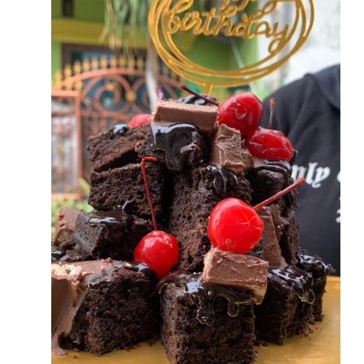 

TOWER BROWNIES ULTAH