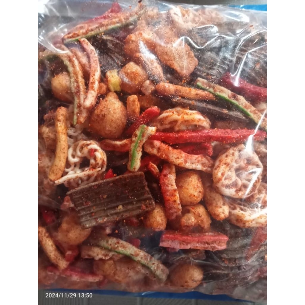 

1kg seblak campur mix seblak yang di campur campur rasa pedas daun jeruk