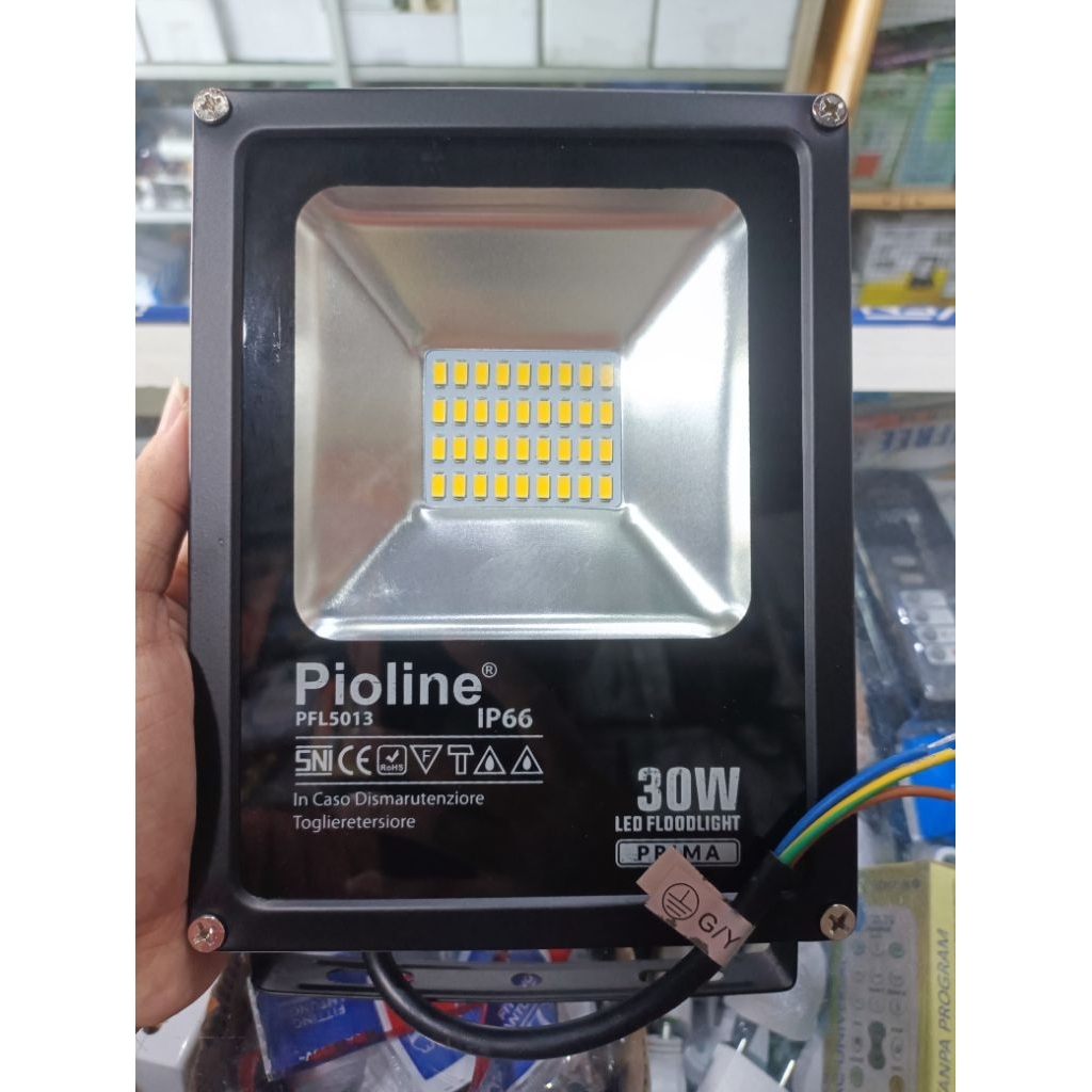 PIOLINE LAMPU SOROT LED FLOOD LIGHT PIOLINE PRIMA 30WATT IP66