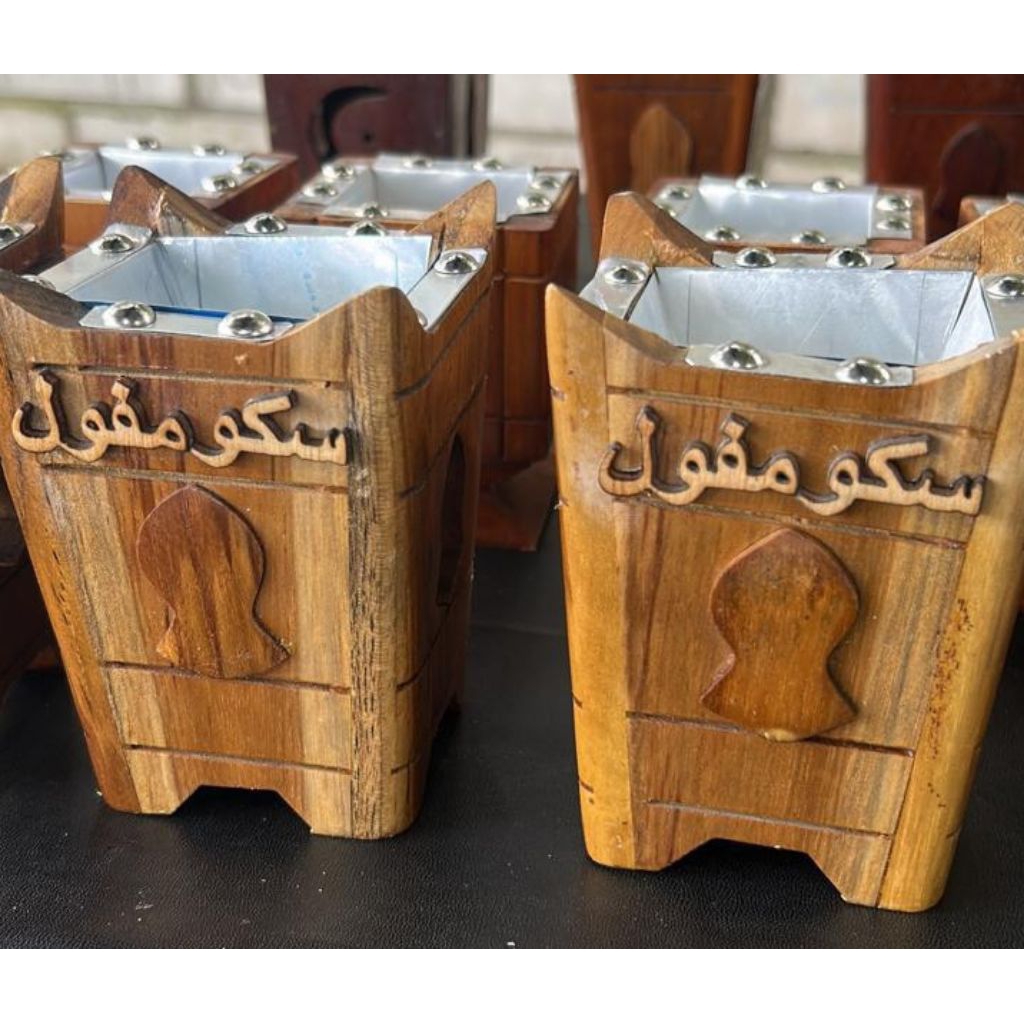 Tempat Pembakaran Dupa ukuran Sekumpul Dan Ukiran Tarim Serbuk Dan Dupa lidi Dari Kayu Ulin Asli Bua