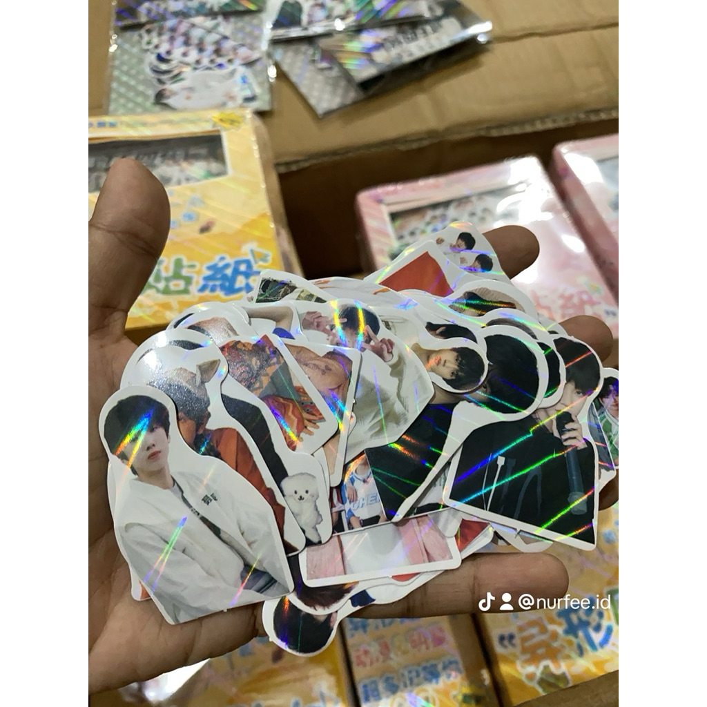 

( 40 pcs ) stiker hologram Tfamily gen4 allmmber isi 40 pcs