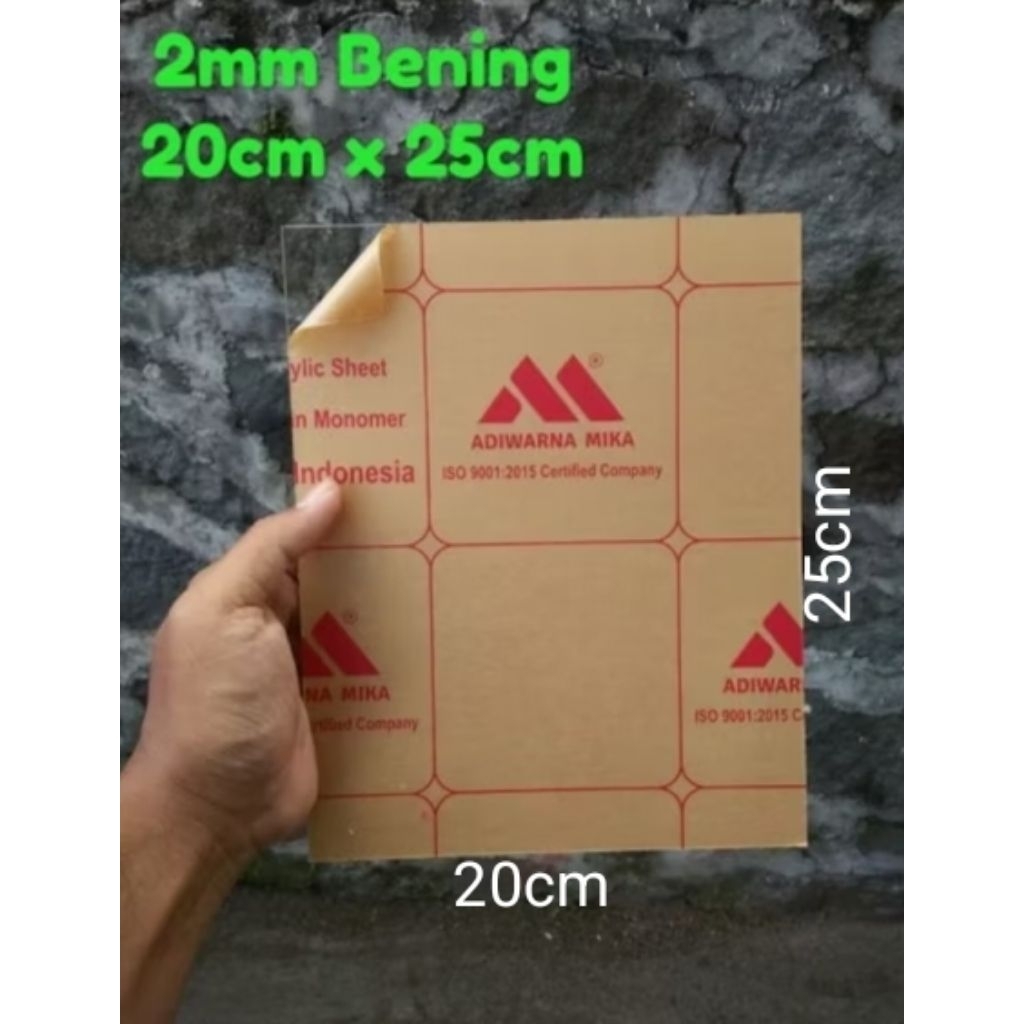 

Lembaran Akrilik Bening Tebal 2mm 20cm x 25cm
