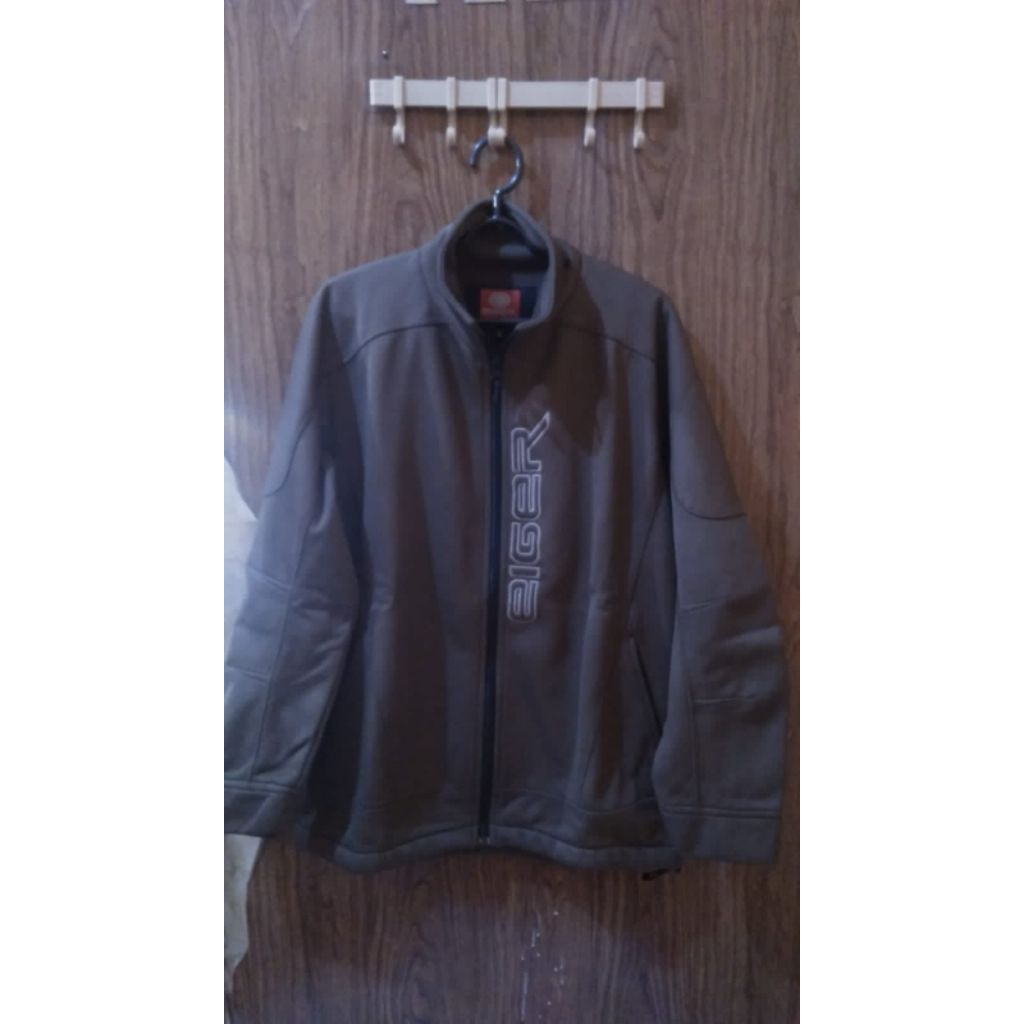 preloved jaket eiger cokelat tebal unisex cewek cowok