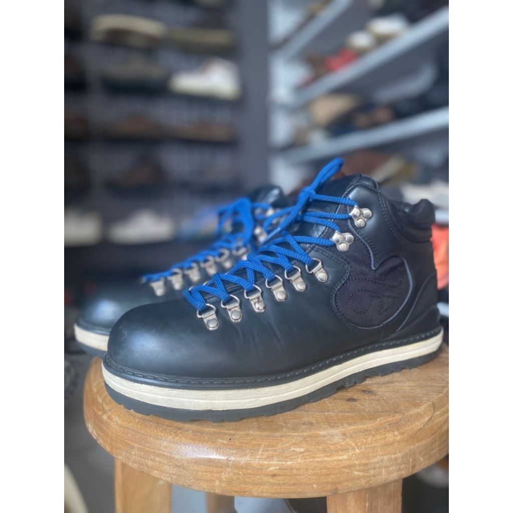 Sepatu boot kulit asli moctoe FUBU size 44