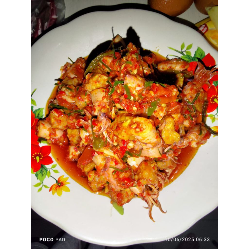 

Sambel atau Sambal Cumi daun jeruk kemasan 350 ml
