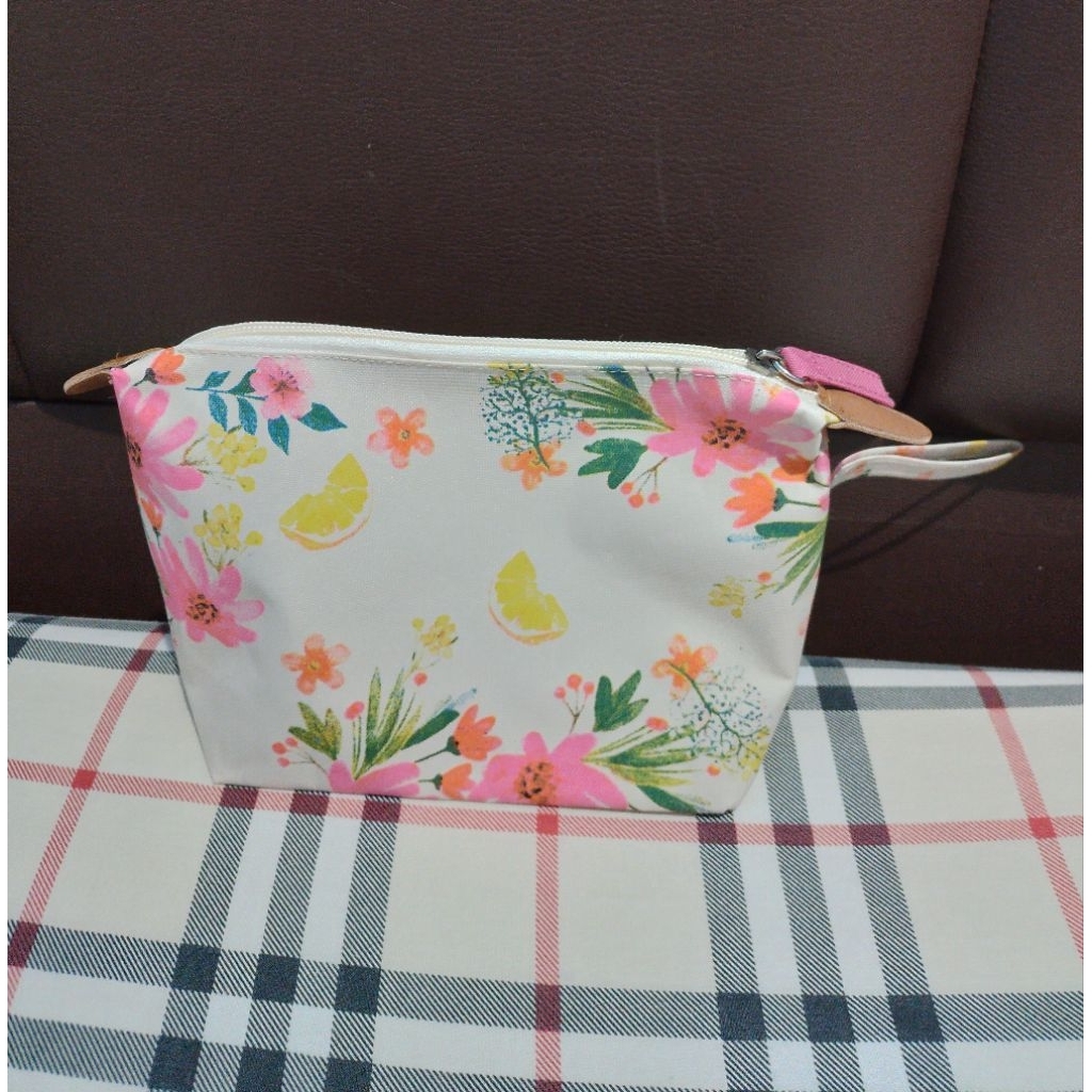 Pouch/tas kosmetik plastik bunga