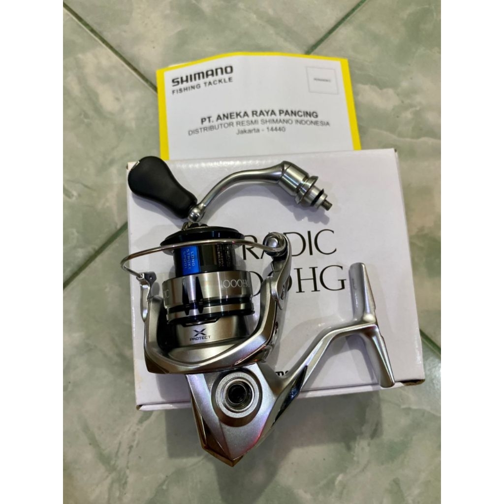 New Reel Shimano Stradic 1000HG