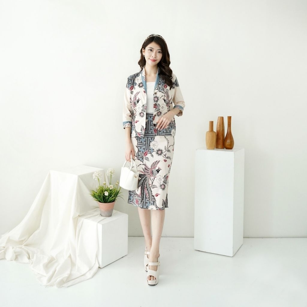 SETELAN BATIK WANITA KANTOR 201 CREAM