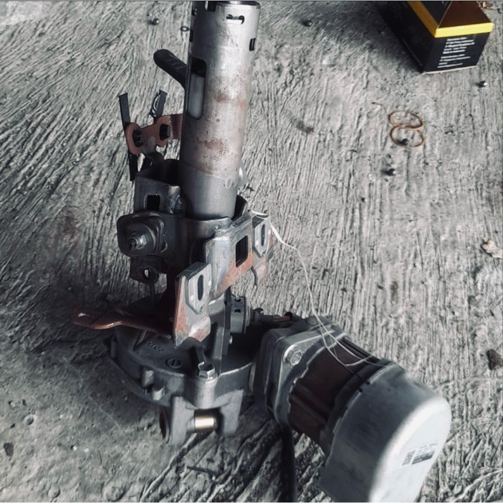 Colum setir Mitsubishi Xpander / Livina L11