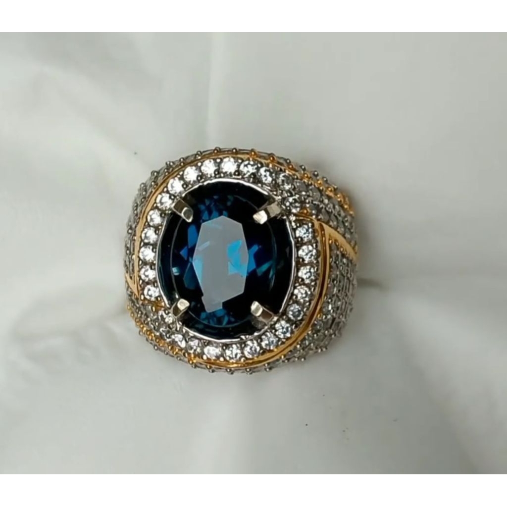 Natural blue topaz london