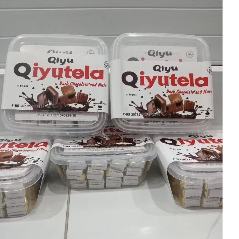 

Cokelat QIYUTELA halal ( isi 50 butir )