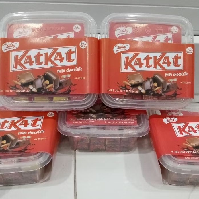 

Cokelat Katkat ( isi 50 butir )