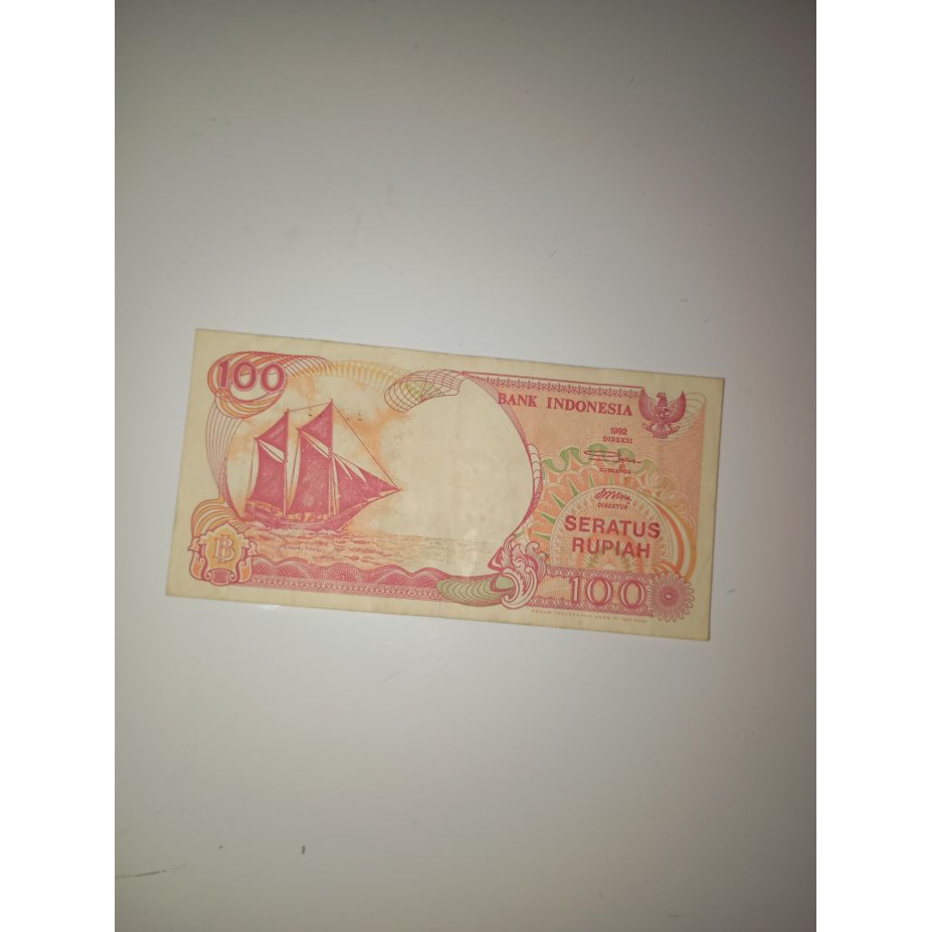 Uang 100 Rupiah tahun 1992