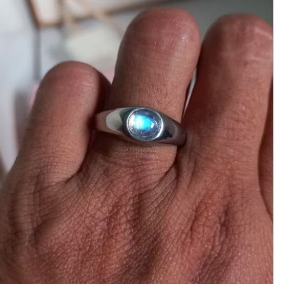 cincin batu biduri bulan moonstone cylon klep biru ring titanium silver