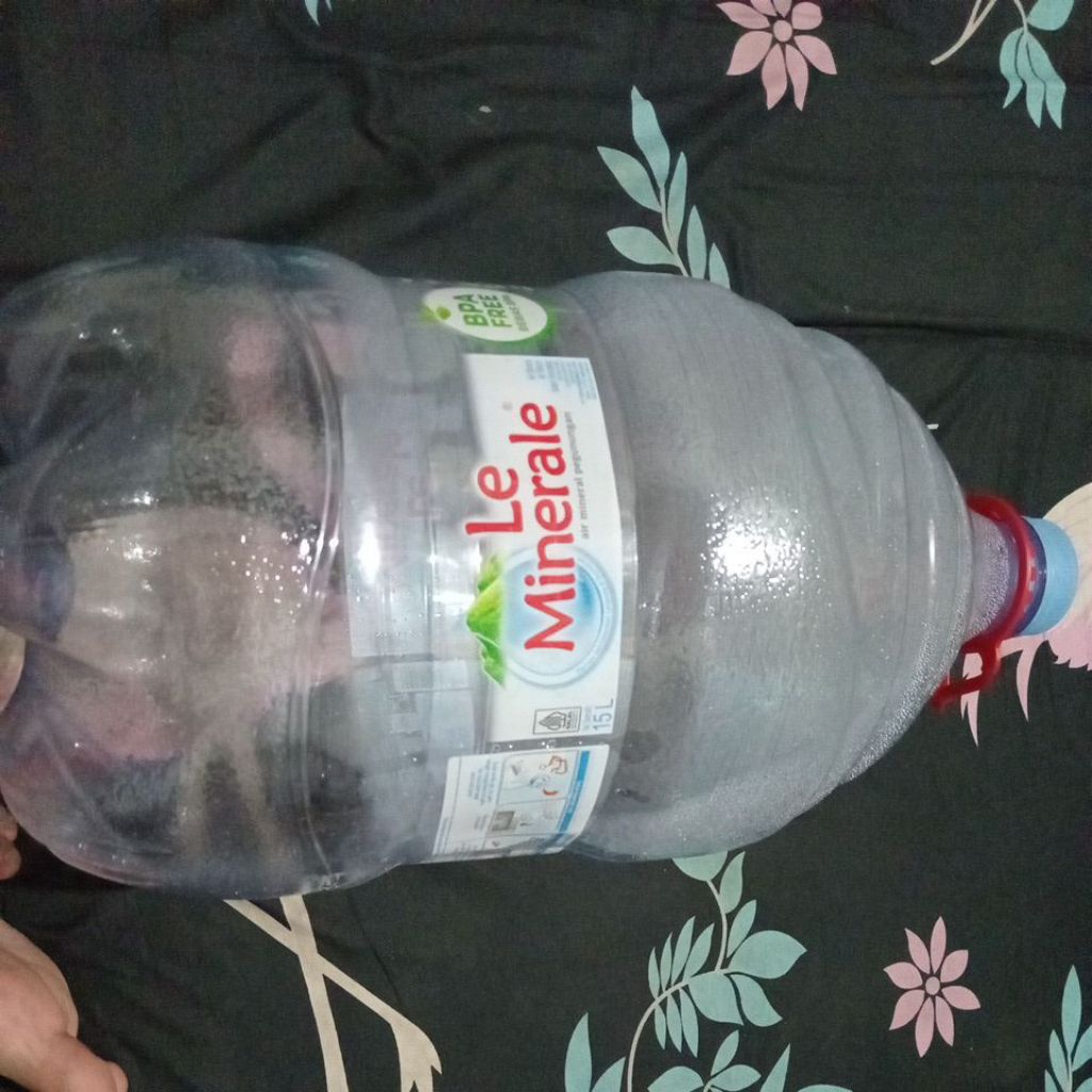 

galon bekas air le mineral 15 liter