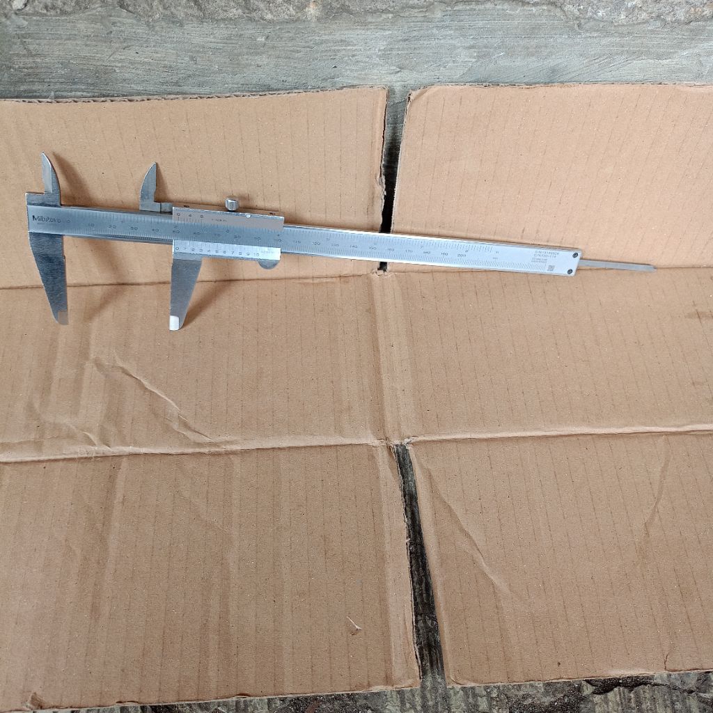 

Mitutoyo Sketmat / Jangka Sorong 8" ( 530-114 ) Made in Japan