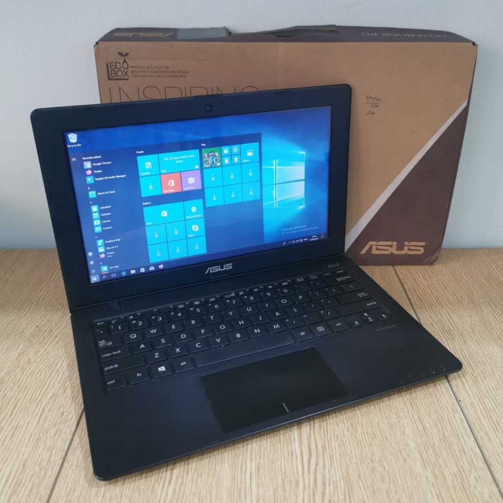 Notebook Asus X200Ca, Celeron-N2840, Ram 4/500gb, Lengkap, Black