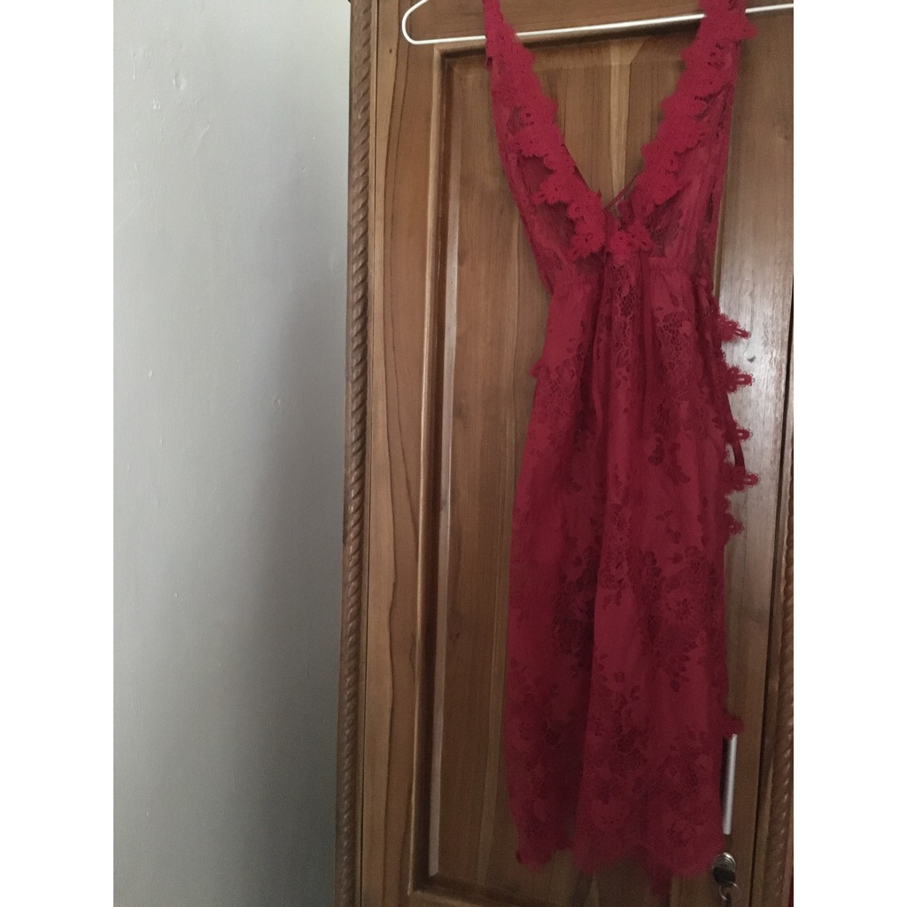 Red Maroon Merah Lingerie Brukat Lace Lembut Pakaian Tidur Wanita Preloved