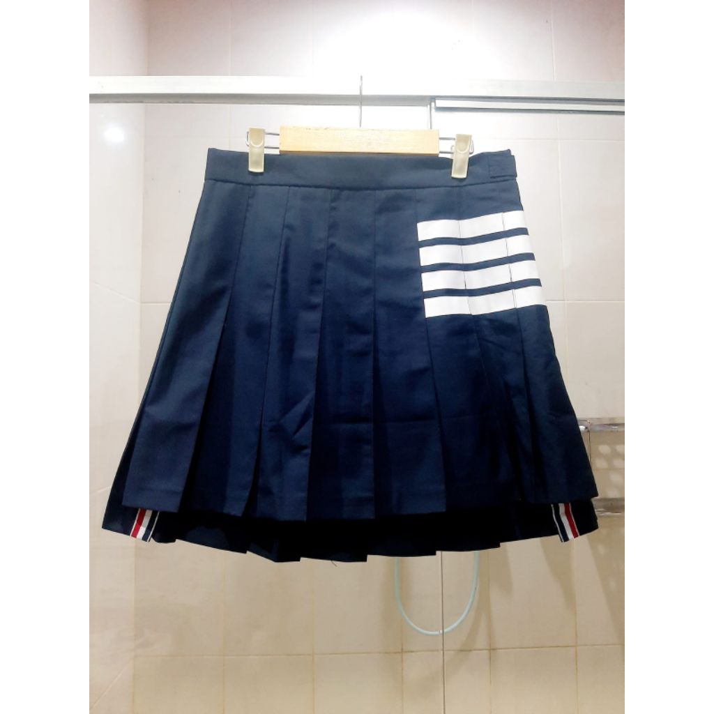Rok Mini ( THOM BROWNE ) Skirt Stripe 4-Bar Navy 100% Original