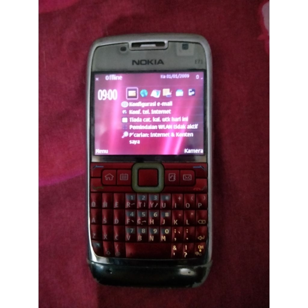 Nokia E71 bahan