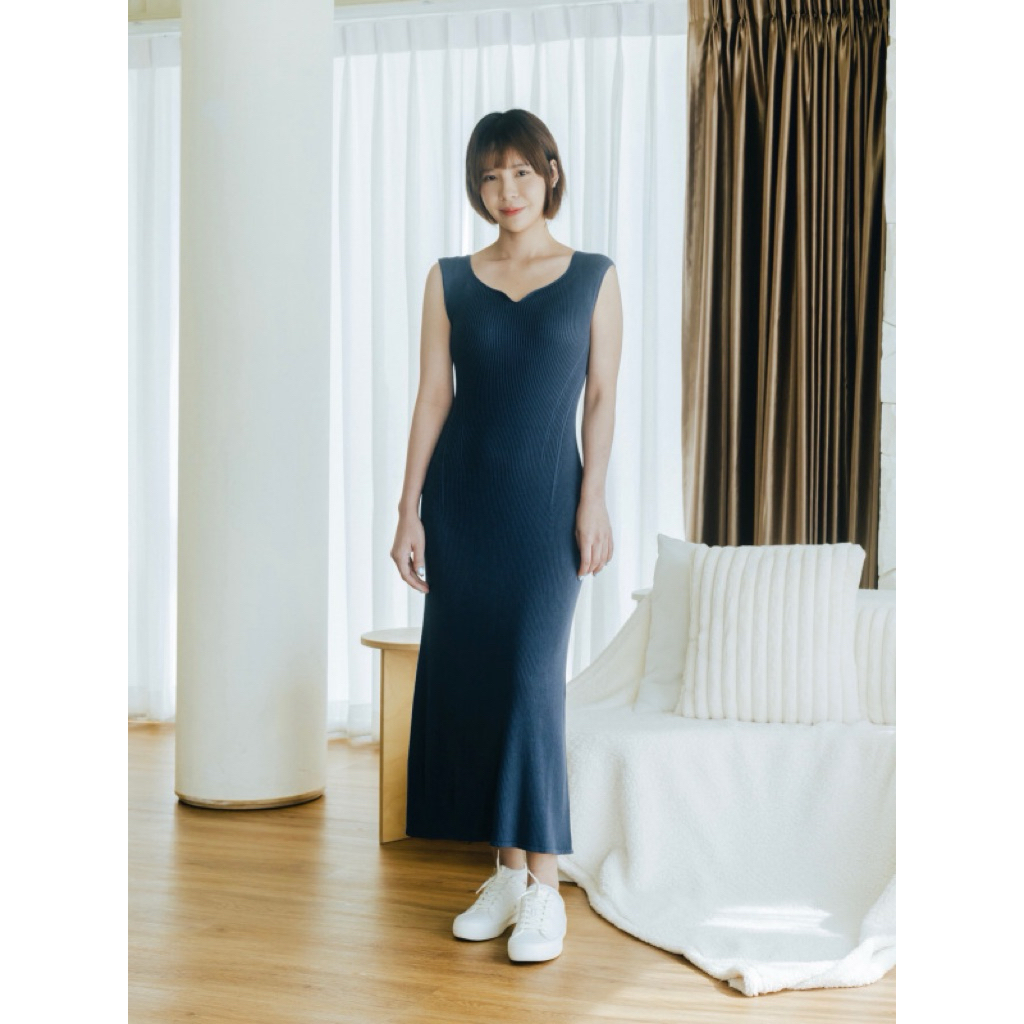 UNIQLO x Mame Kurogouchi 3D Knit Sleeveless Dress Limited Edition Navy