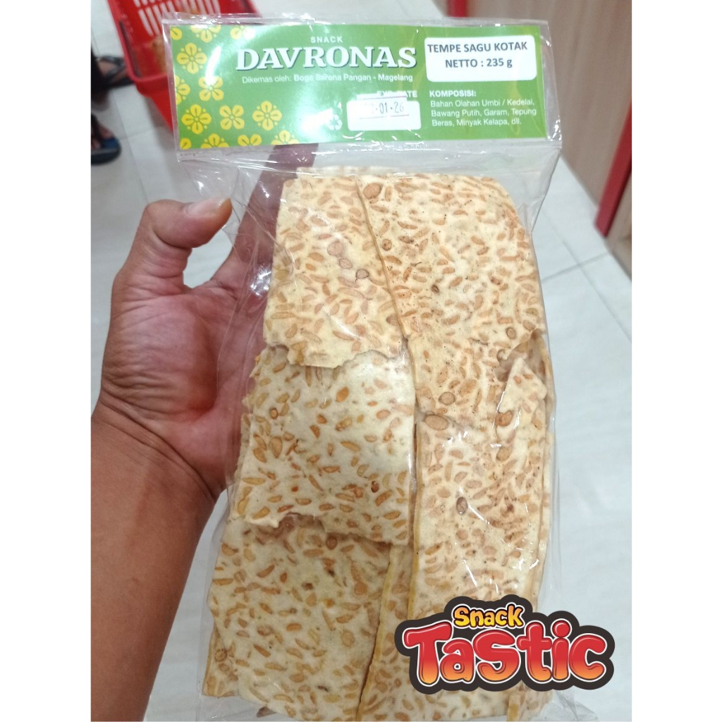 

KERIPIK TEMPE SAGU KOTAK DAVRONAS 235gr snack camilan dan oleh-oleh khas Magelang, Jogja, purworejo