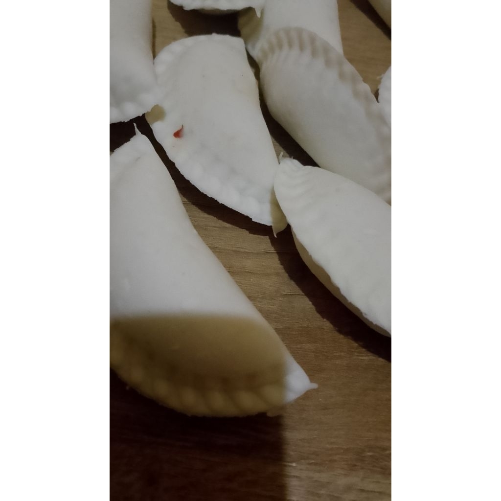

cireng mini isian ayam pedes dan jando pedes isi 8