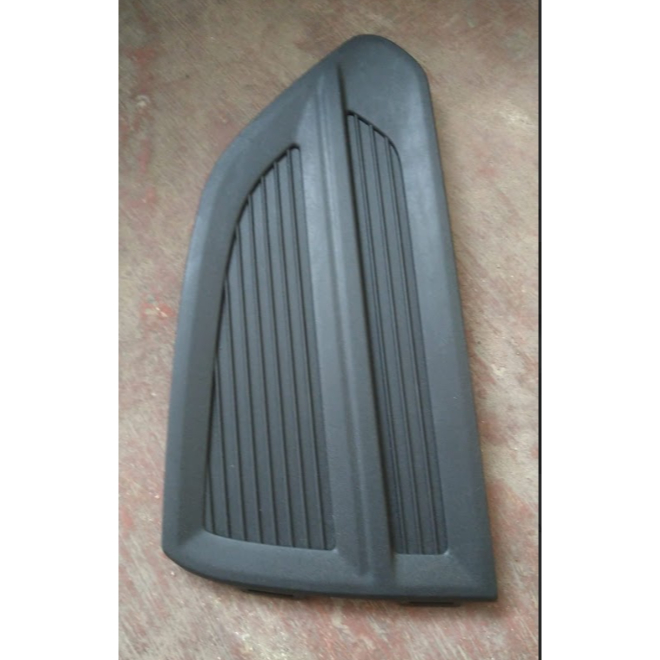 COVER FOG LAMP RH KANAN 23943545 WULING CONFERO