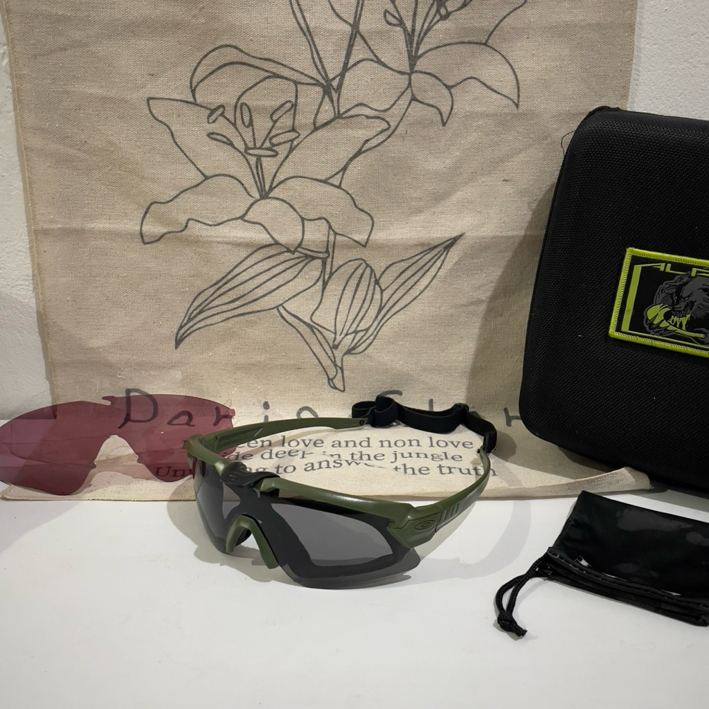 kacamata olahraga airsoft gun free 2 lensa cadangan