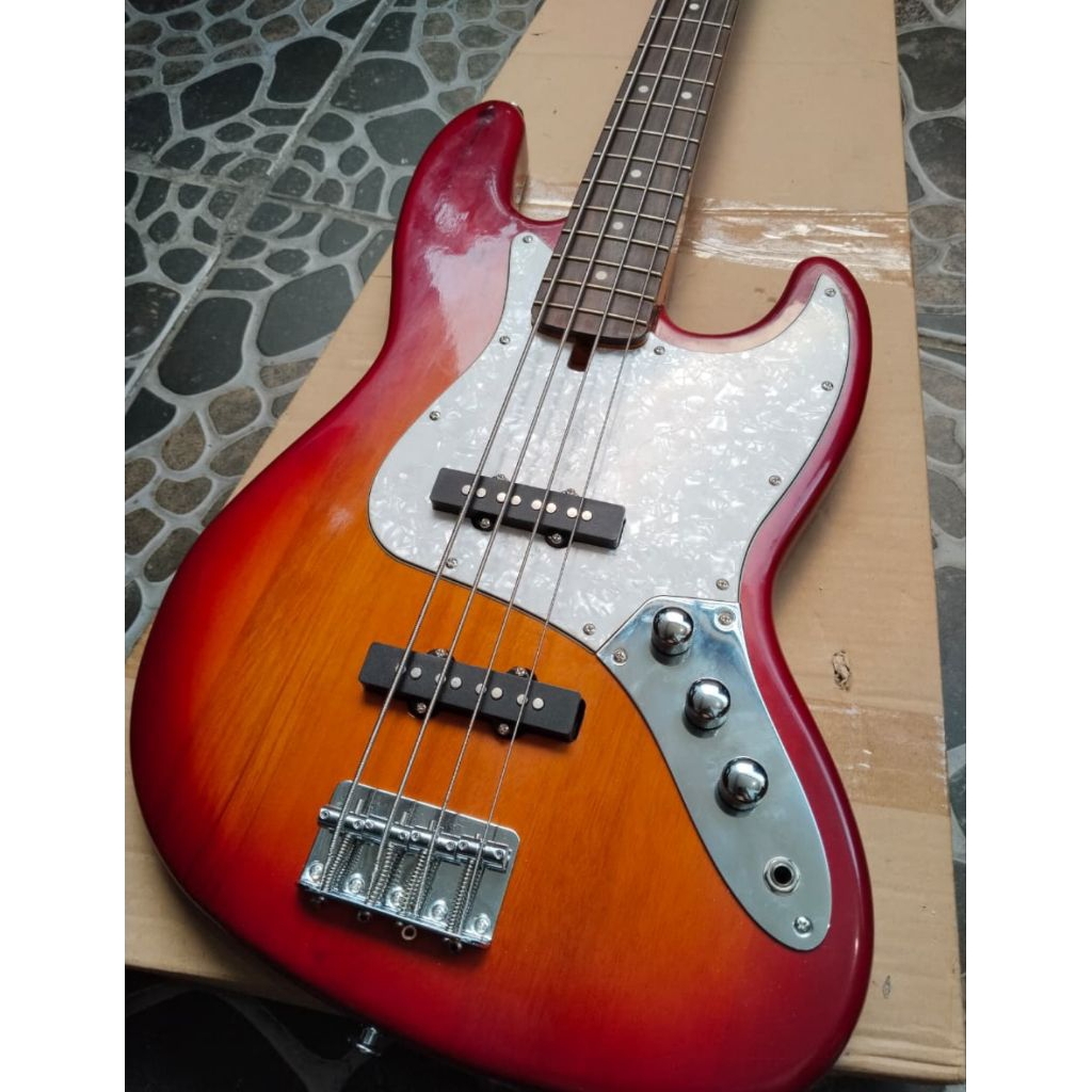 Fender Jazz Bass 4 string New