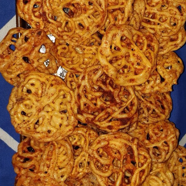 

KERUPUK MAWAR BALADO RENYAH 250grm / 500grm / 1KG SURGANYAH CEMILAN SNACK